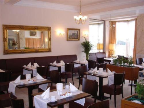 Rhein-Hotel อันแดร์นาค ภายนอก รูปภาพ