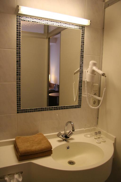 Rhein-Hotel อันแดร์นาค ภายนอก รูปภาพ