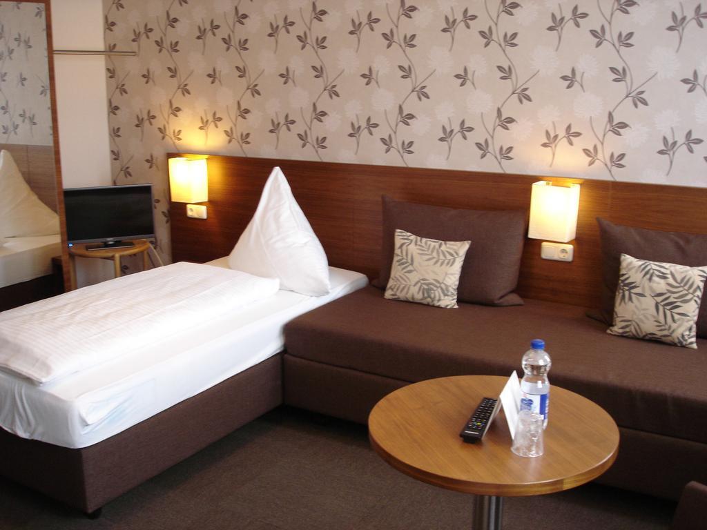Rhein-Hotel อันแดร์นาค ภายนอก รูปภาพ