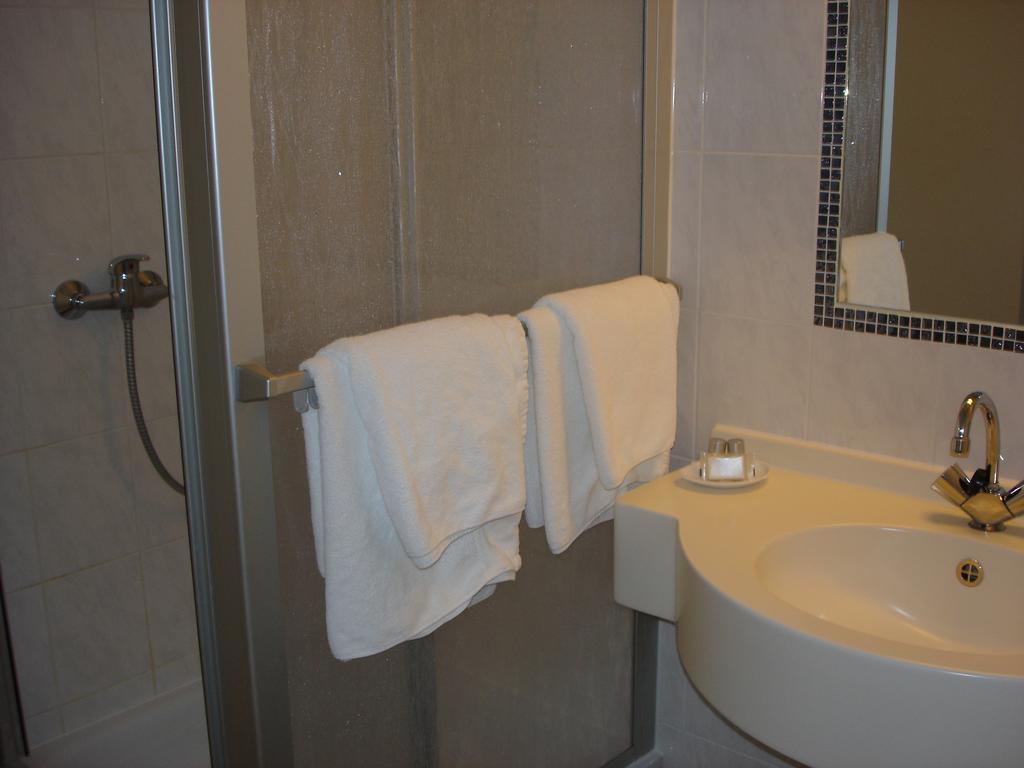Rhein-Hotel อันแดร์นาค ภายนอก รูปภาพ